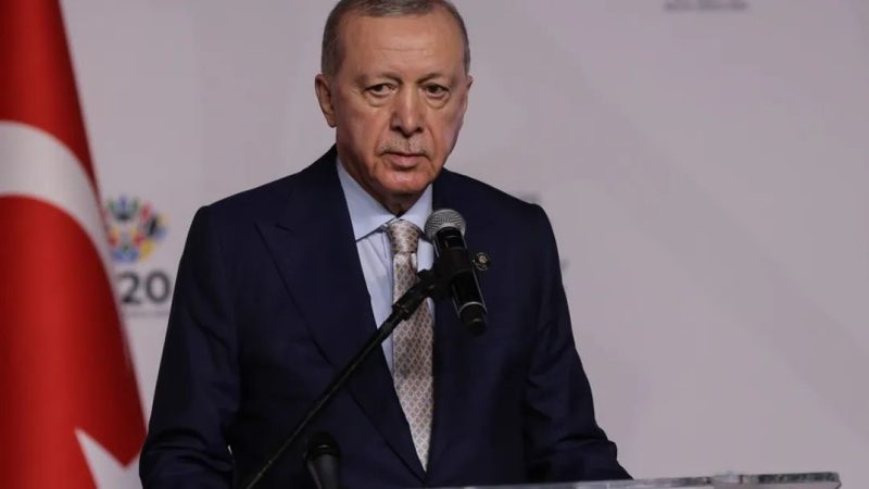 Lëshuan raketa drejt Turqisë, Erdogan porosi Iranit: Po i hidhni benzin zjarrit