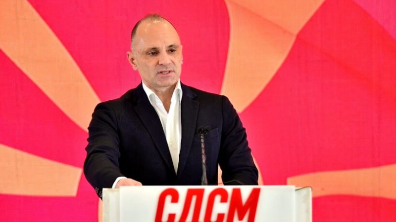 Filipçe: Mickoski kopjon principet e Millosheviçit!