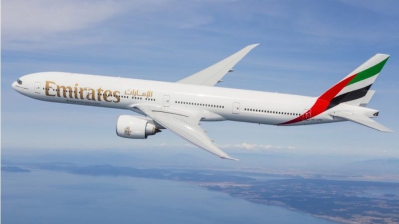 Emirates pezullon fluturimet drejt dhe nga Dubai për një kohë të pacaktuar