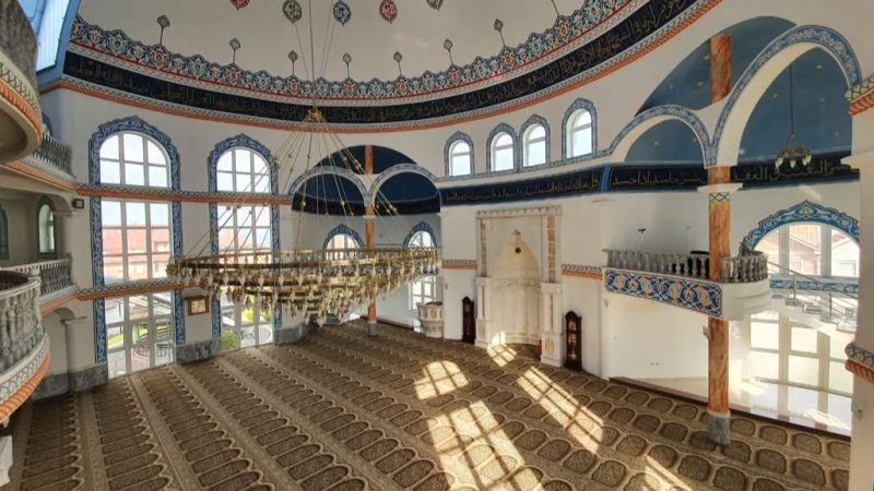 Raportohet se ka ndodhur një vjedhje në xhaminë e Sllatinës