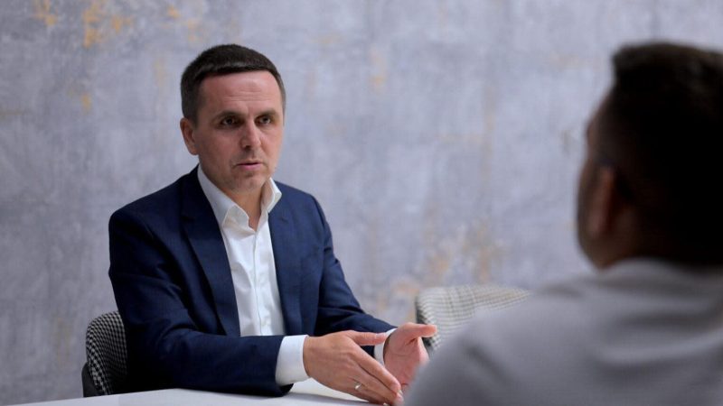 Kasami për letrën e Ahmetit: Ka pasur 20 vite për të zgjedhur çështjen e Gjuhës Shqipe