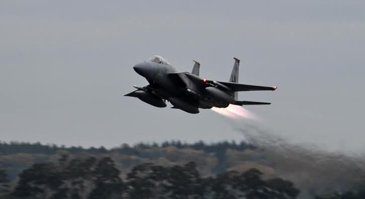 Irani mohon pretendimet e Trump për shpëtimin e pilotit të avionit të rrëzuar