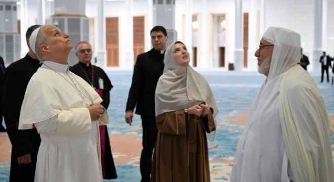 Papa në Xhaminë e Madhe të Algjerit: të respektojmë njëri-tjetrin, të punojmë për paqen