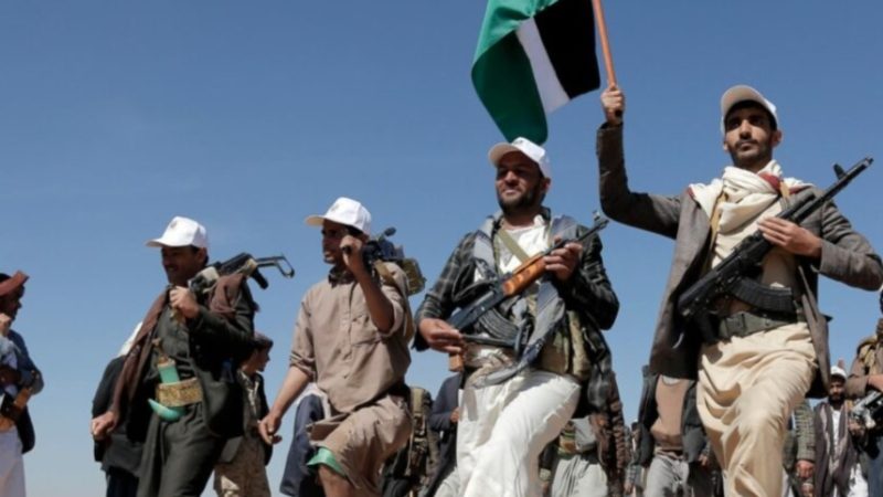 Huthët paralajmërojnë: Do ta mbyllim Bab el-Mandeb nëse SHBA vazhdojnë me presionin