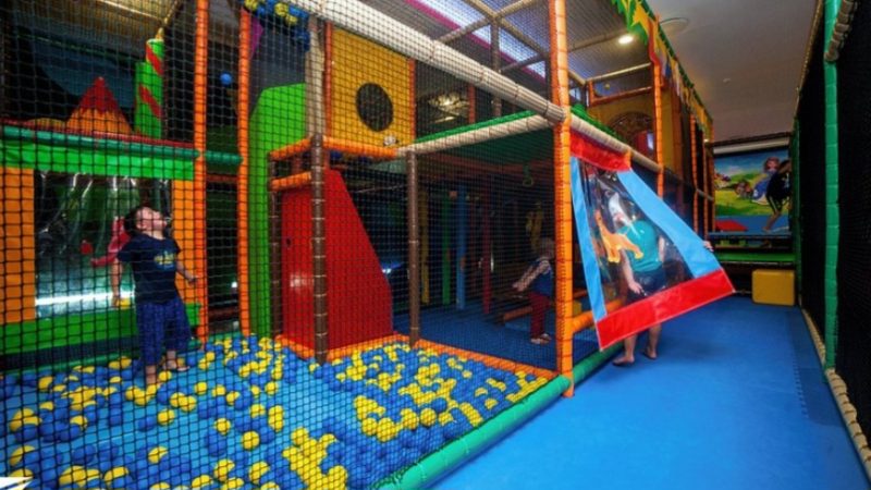 Skandal në një kënd lojërash në Shkup: Kamarieri ngacmon seksualisht një fëmijë 10-vjeçar