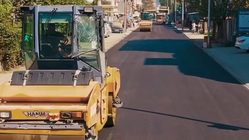 Qamili: Vijojnë investimet në infrastrukturë, transformohet rruga “29 Nëntori” pranë spitalit