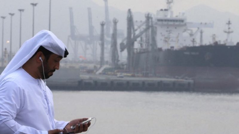 Emiratet e Bashkuara Arabe tërhiqen nga OPEC, tronditet tregu global i naftës