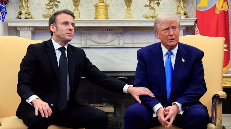 Trump tall Macronin në fjalimin e tij: Gruaja e keqtrajton, ai ende e kujton shuplakën që i dha ajo