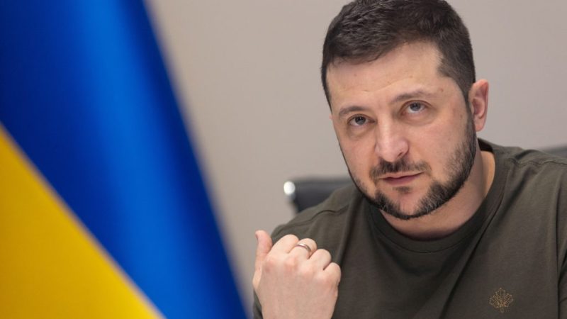 Zelensky paralajmëron: Rusia po përgatit një sulm masiv