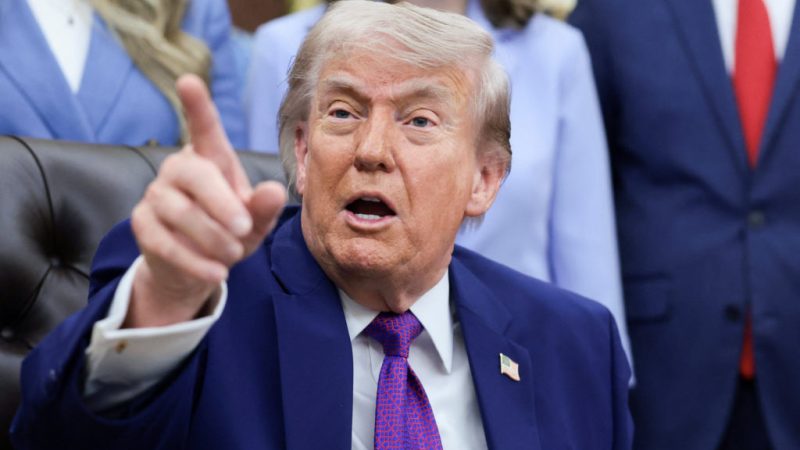 Trump paralajmëron Iranin: I pret një kohë shumë e keqe nëse nuk arrihet marrëveshje