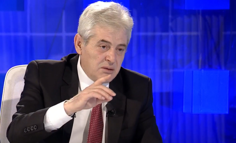 ahmeti-deklaratat-e-kurtit-per-gjuhen-shqipe-u-perdoren-nga-antishqiptaret-me-gerryente-ne-shpirt