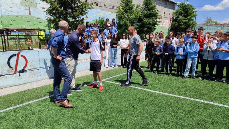 Daut Memishi: Në Nerasht u mbajt turniri shkollor në futboll mes pesë shkollave të Komunës së Tearcës