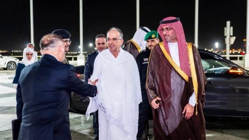 Presidenti i Shqipërisë Bajram Begaj në Arabinë Saudite, i veshur me ihram do të kryejë Haxhin