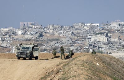 Izraeli po gërryen tokat e Gazës! “Po na shtyjnë drejt detit”