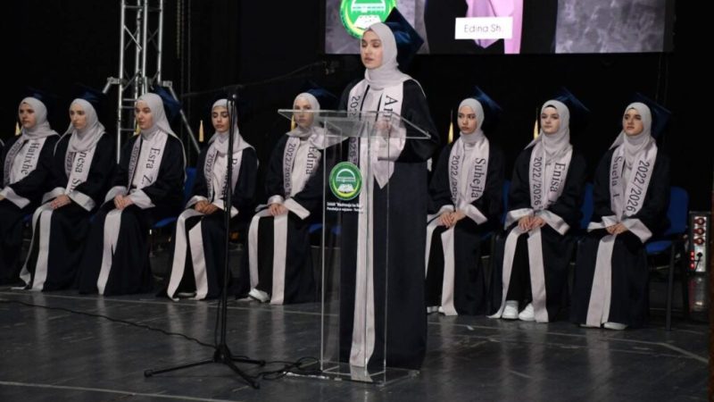 Medresantet e Tetovës organizuan solemnitet të paharrueshëm me rastin e maturës