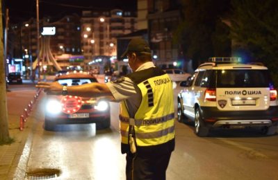 U arrestuan 9 shoferë brenda 24 orëve për shkelje në trafik