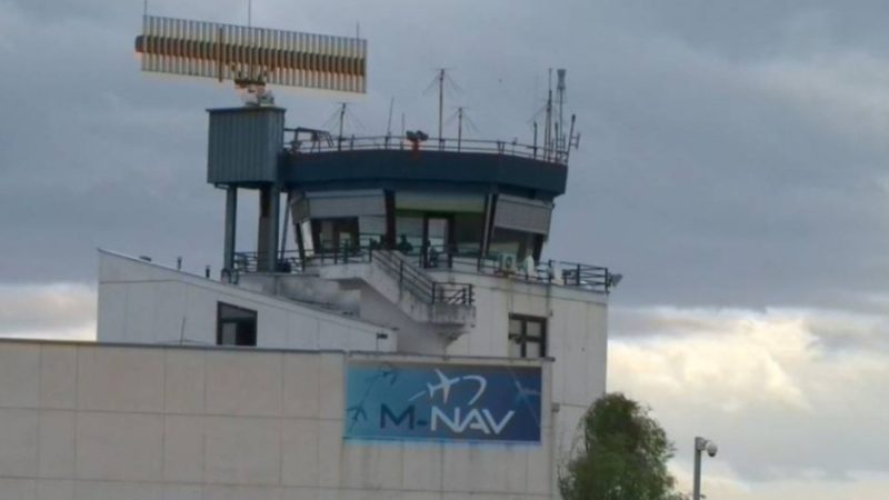 SKANDAL në qiellin e maqedonisë: Humbet komunikimi me avionët, mbyllen disa korridore ajrore – ja detajet