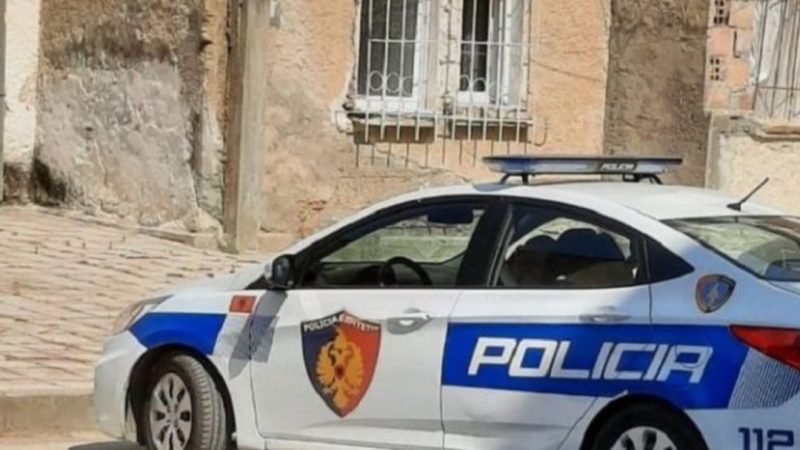 Një 17 vjeçar e godet me thikë një 40 vjeçar, ja si ka ndodhur ngjarja