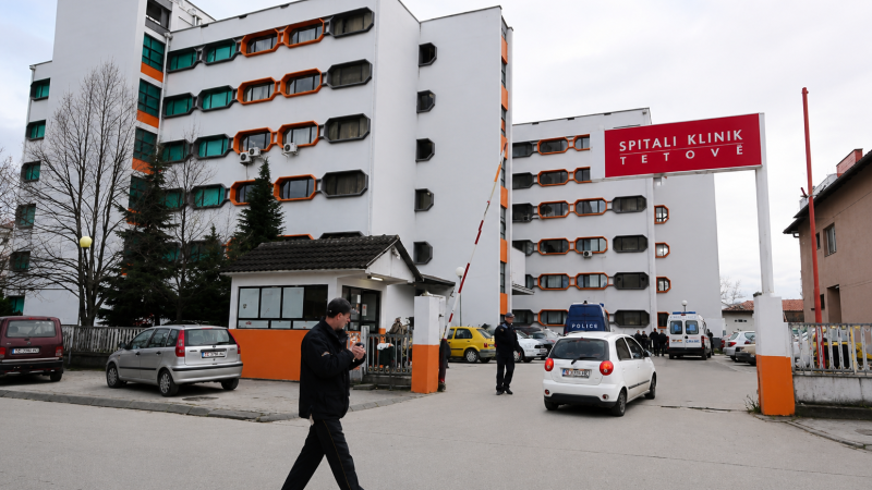 EKSKLUZIVE: Rrihet brutalisht një mjek në Spitalin Klinik të Tetovës, ja detajet