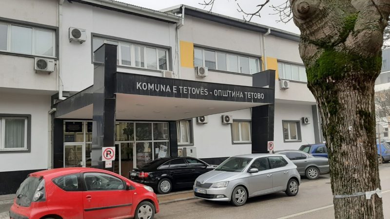 Vidhet trotuneti eletrik para komunës Tetovës, arrestohet një person