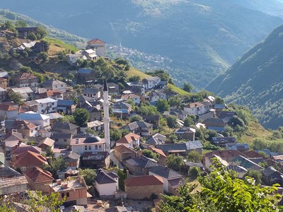 Sherr në Tetovë: 21-vjeçari nga Bozovca denoncon se u sulmua fizikisht në mes të rrugës