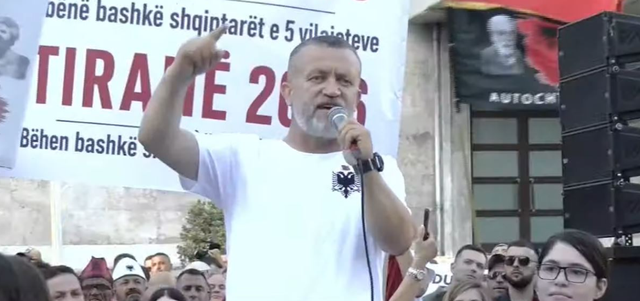 Ish-luftëtari i UÇK-së akuza Ramës nga protesta: Bën pazare me trojet e atdheut