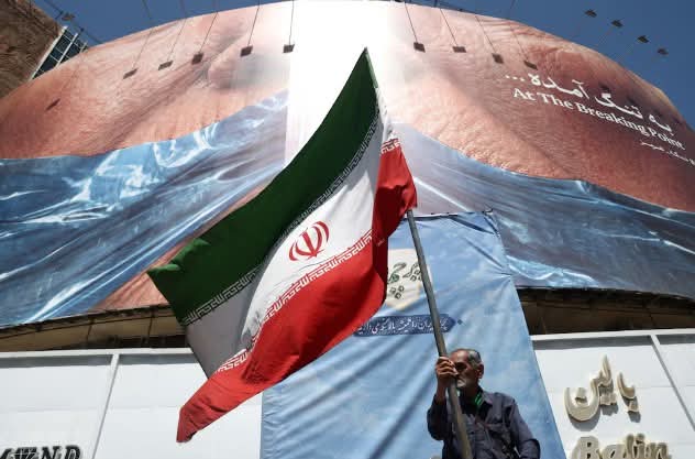 SHBA-të goditën bazat iraniane, Teherani i kundërpërgjigjet me sulm