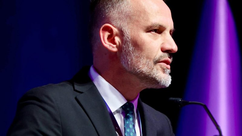 Jep dorëheqje Arben Fetai: Largohem me kokën lart dhe me ndërgjegje të pastër