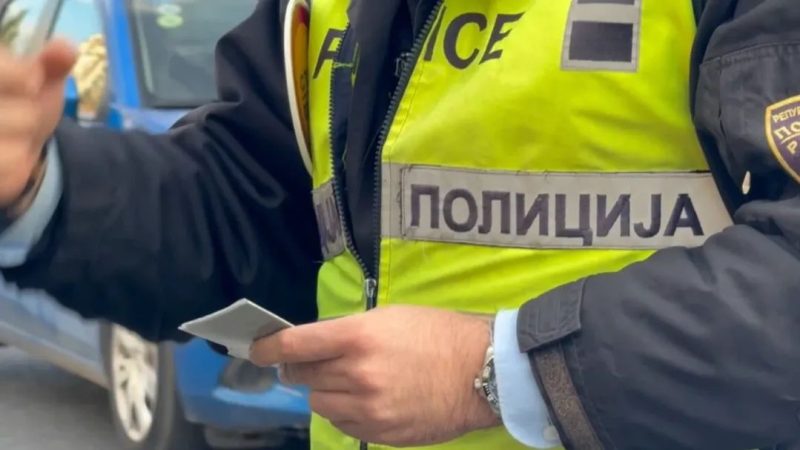 Ndalet 20-vjeçari nga Nerashti, drejtonte BMW pa patentë shoferi