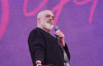Rama kapet sërish me blogeret: Ishalla u këputet lidhësja