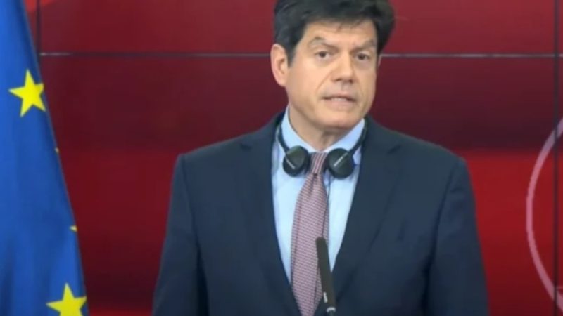 Rokas: BE-ja mbështet vendimet e Gjykatës Kushtetuese, por të rëndësishme janë edhe çështja e pakicave etnike