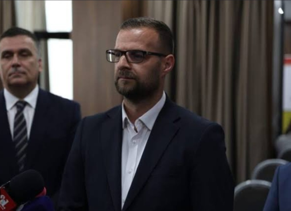 Vdekja e të riut nga Dobroshti  Memishi ngushëllon  Zoti e mëshiroft  jemi pranë familjes në këto momente të vështira