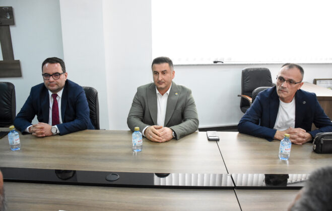 Kush do të zgjidhet sot rektor i UT-së?!