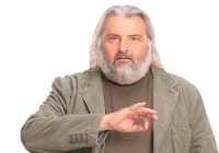 “Çartet” gazetari maqedonas Nedellkovski: Në Maqedoninë e Veriut duhet të garojnë vetëm ekipe maqedonase
