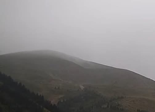 Besoni ose jo? Borë në korrik në Kodër të Diellit!