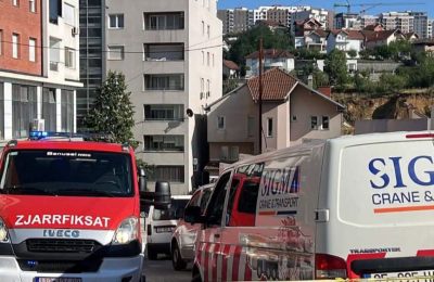 Tragjedi, shembet krani në Prishtinë – ndërron jetë 20 vjeçari