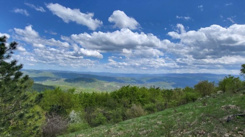 Shfaqi dhimbje në gjoks dhe vështirësi në frymëmarrje – evakuohen tre alpinistë nga mali Bistrica në Tearcë