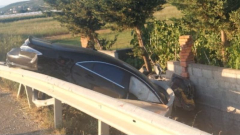 Aksident i rëndë trafiku, ndërrojnë jetë dy persona – ja detajet