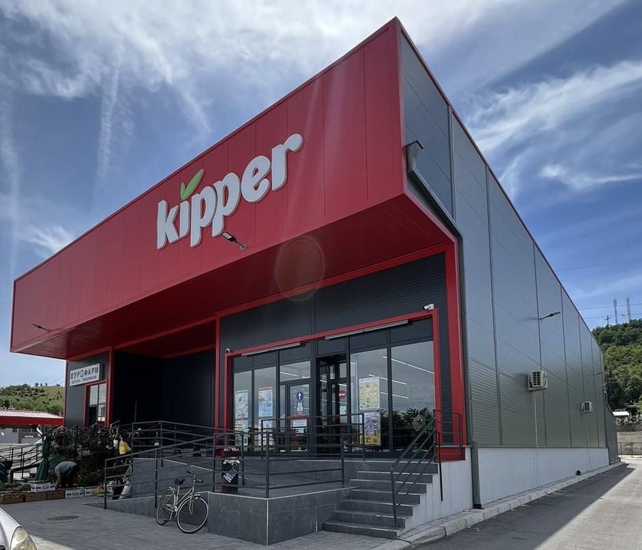 Këpurdha të mykura në një market të  Kipper  it  qytetarët reagojnë