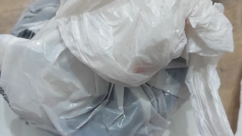 Tre persona ndalohen në Gostivar, u gjet marihuanë