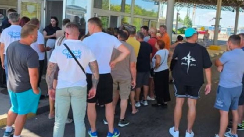 “Safe City” nuk fal: Të huajt rreshtohen në Tabanoc për të paguar gjobat e shpejtësisë