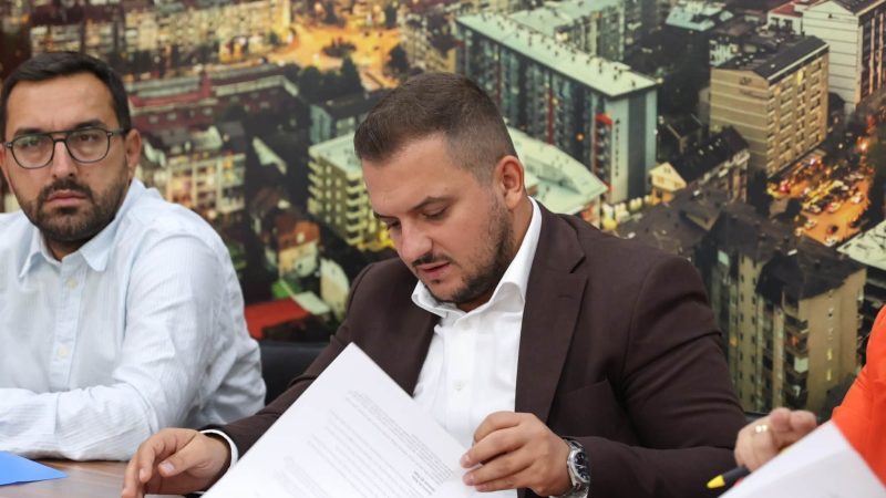Qamili: Zgjidhje e qëndrueshme për emrat në Tetovë, larg lojërave politike