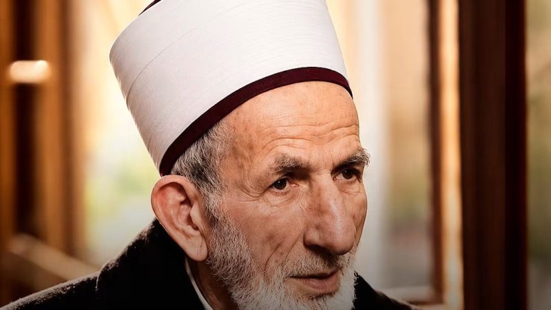 Nga sabahu deri në jaci, jeta e Mulla Mahmud Asllanit në shërbim të fesë – ua mësoj Kur’anin 1000 fëmijëve!