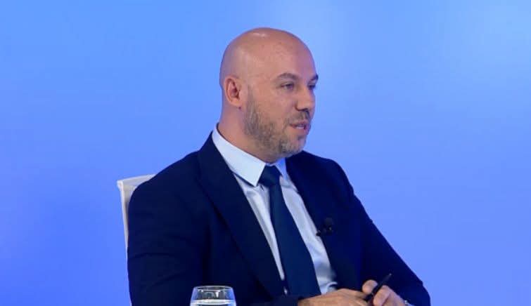 Iseni: Avancuam 428 shqiptarë në polici- një rezultat rekord