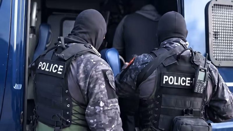 Aksion i policisë në disa qytete, 13 të arrestuar!