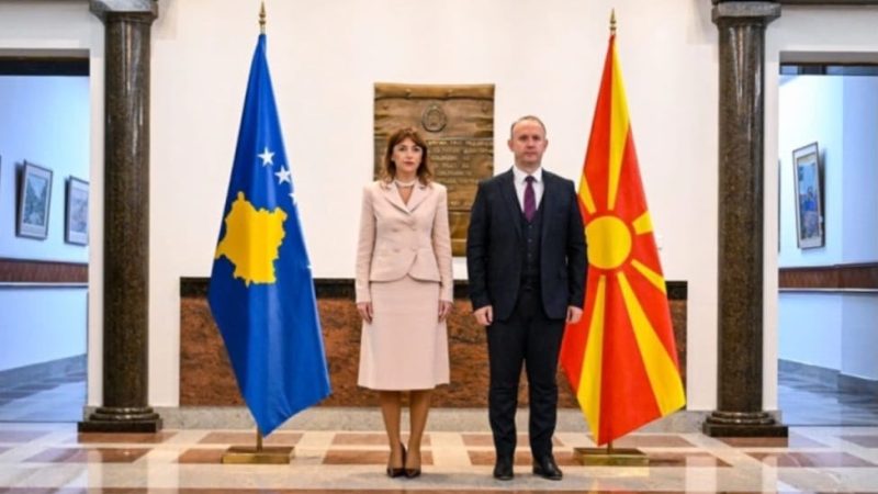 Gashi priti Haxhiun në Kuvend: Thellim i bashkëpunimit parlamentar mes Maqedonisë së Veriut dhe Kosovës