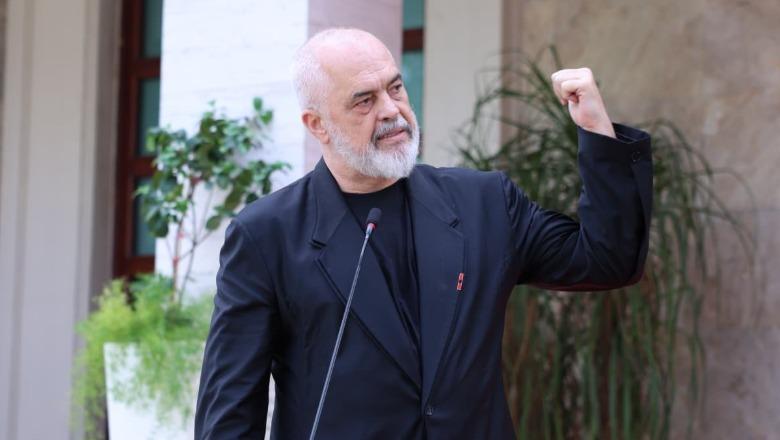 Edi Rama në vend që të dorëhiqet vet, jep urdhër për shkarkimin e të gjithë drejtorëve!
